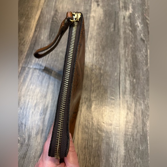 Patricia Nash Cassini Leather Wristlet Signature Italian Map Print Riot Rust - Picture 4 of 7